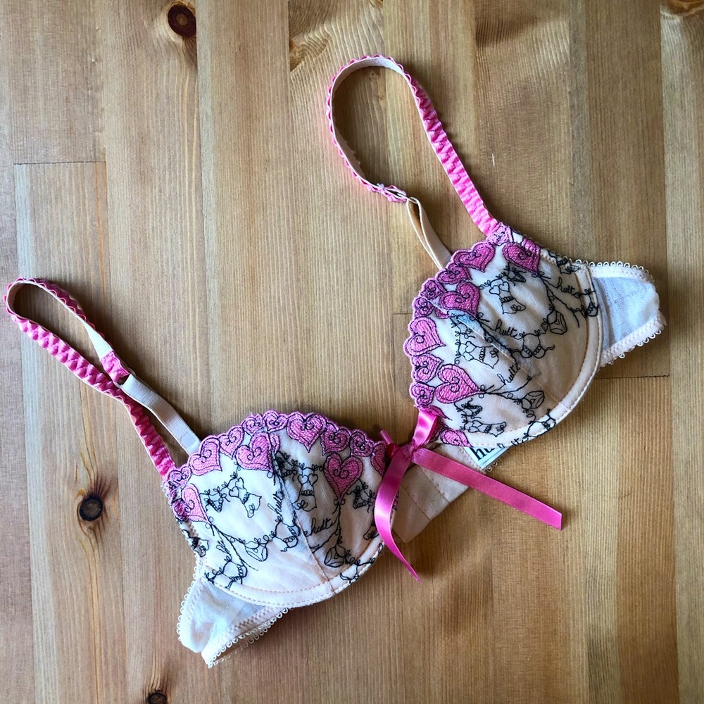 Huit Nude Bra w/ Embroidery